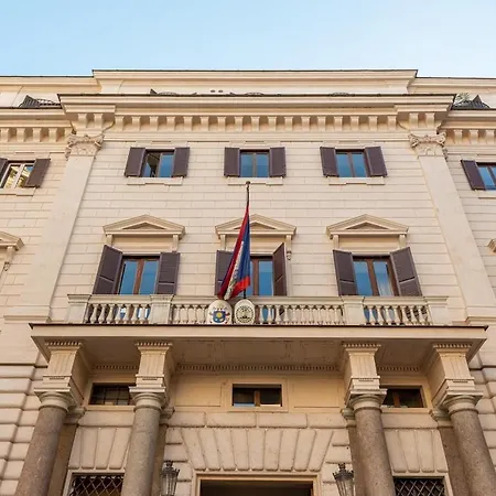 Navona 7 * Róma